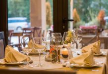 Top 4 Services of an Upscale Dining Restaurant